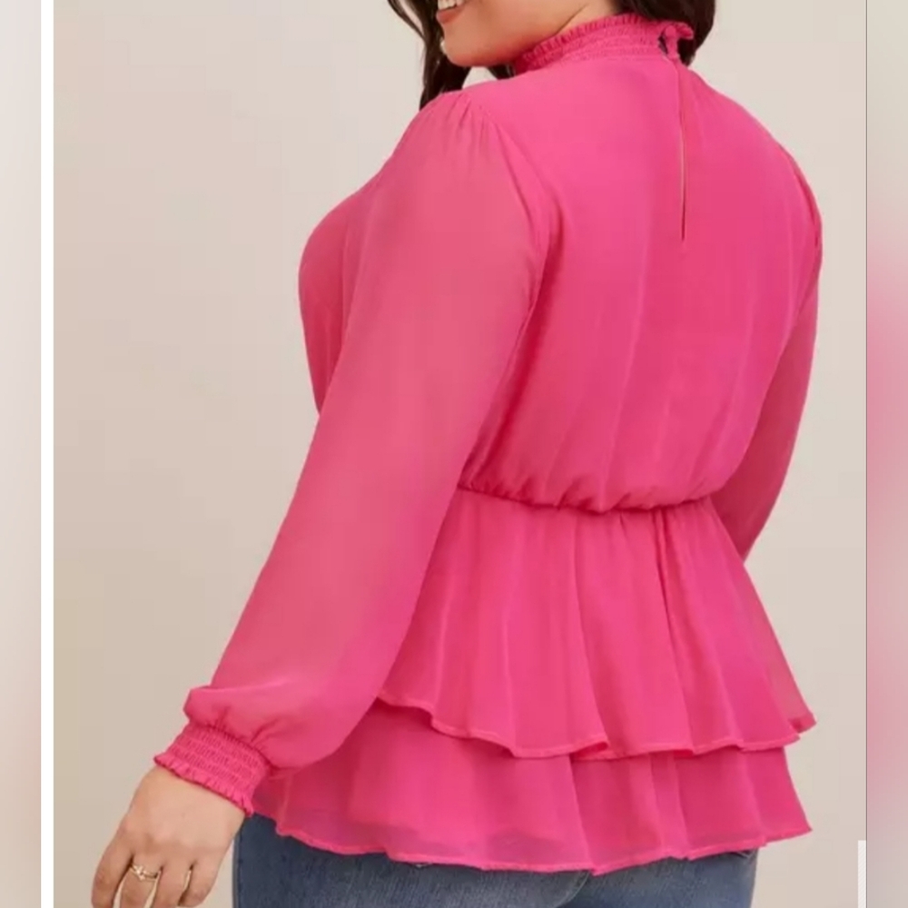 NWT Torrid Pink Layered Blouse Crinkle Chiffon Smock Neck Ruffle Tiered Top